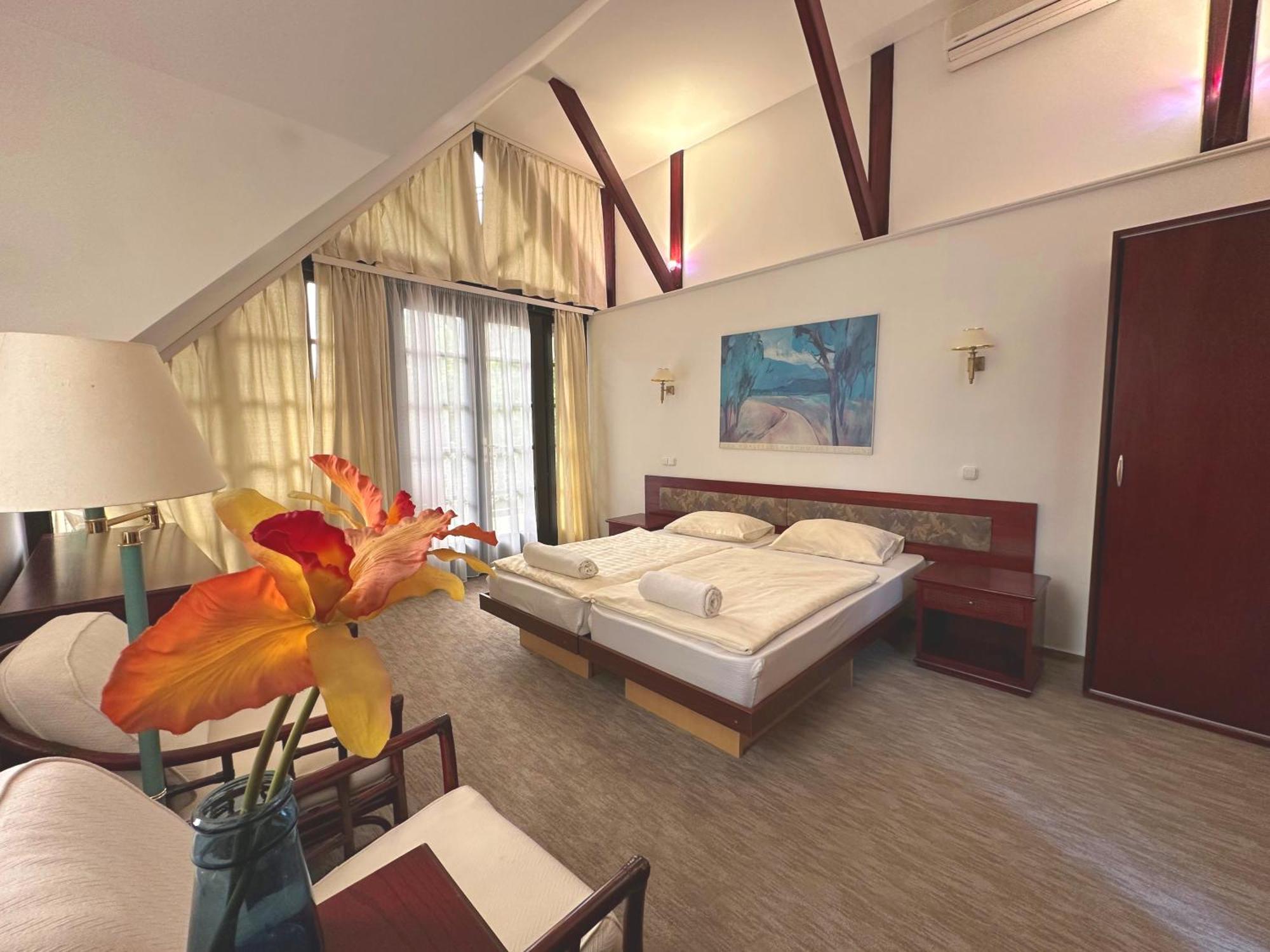 Imola Garden Vendeghaz Hotel Balatonfüred Екстериор снимка